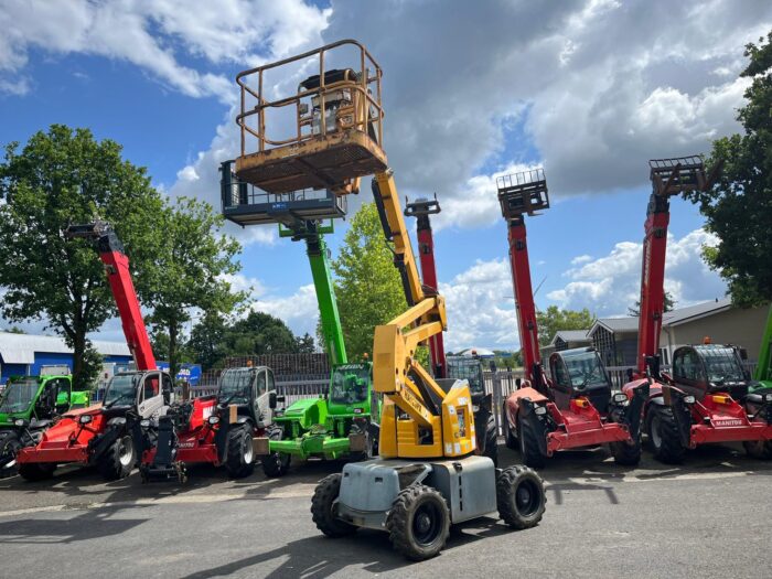 ARBEITSBÜHNE HAULOTTE HA 120 PX